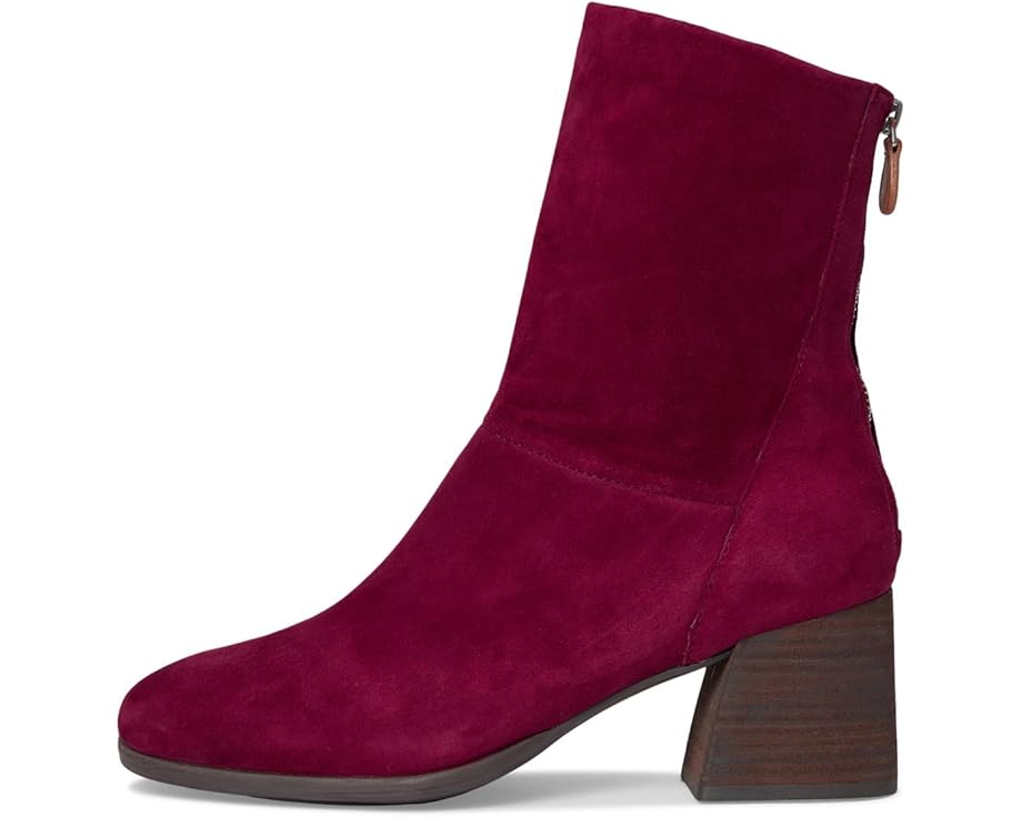 Gentle Souls by Kenneth Cole Saranac - Left View