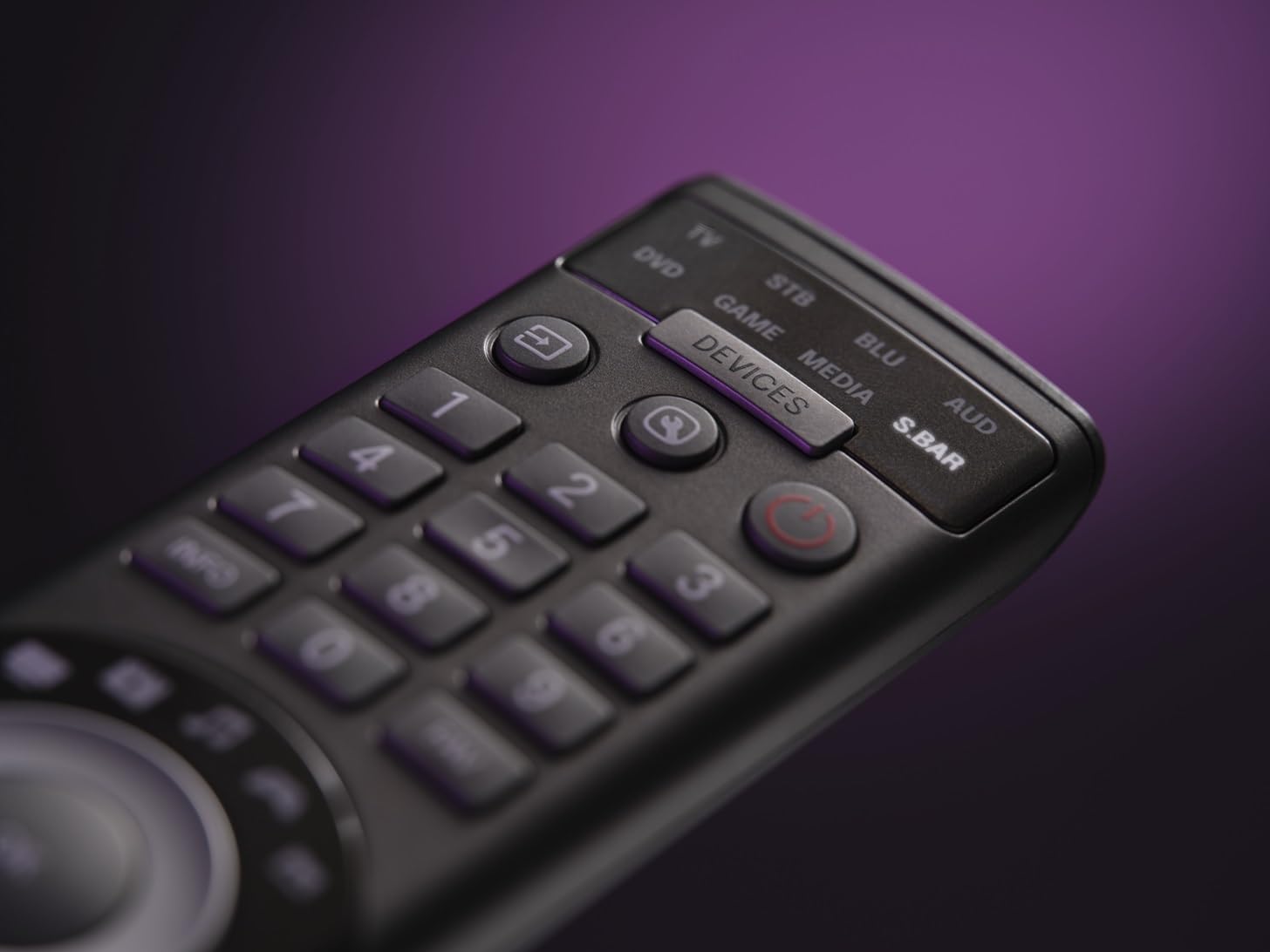 One For All Smart Control Pro 8 Universalfernbedienung – Kompatibel mit TV, Set-Top-Box, Blu-ray, Audio- und Streaming-Geräten (Modell URC7981)
