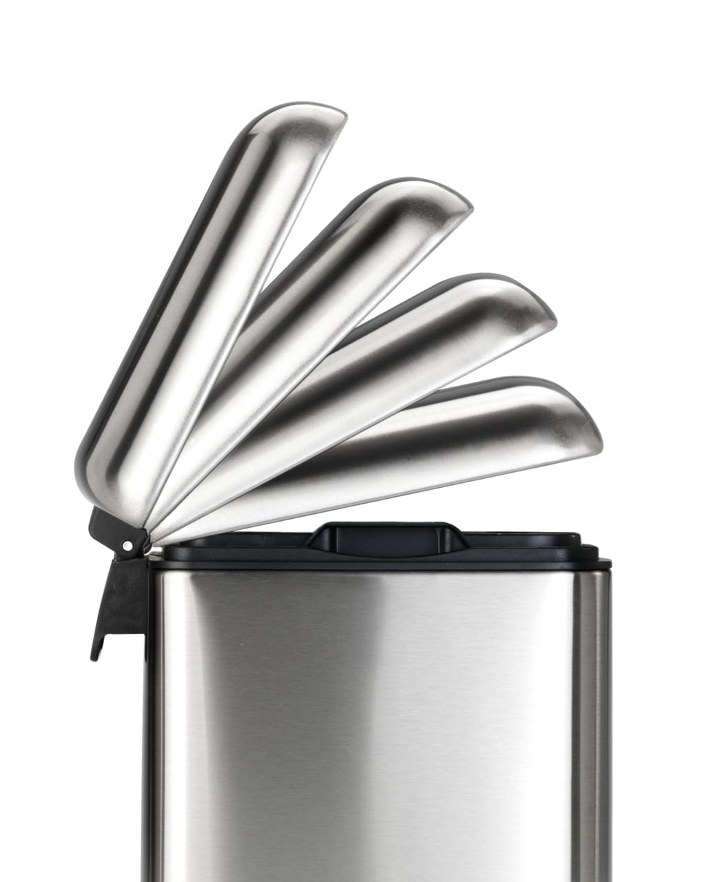 WENKO Treteimer Studio Easy-Close 6 L Edelstahl Mattiert - Mülleimer mit Absenkautomatik, Anti-Finger-Print Fassungsvermögen: 6 l, Edelstahl rostfrei, 23 x 32 x 22.5 cm, Satiniert