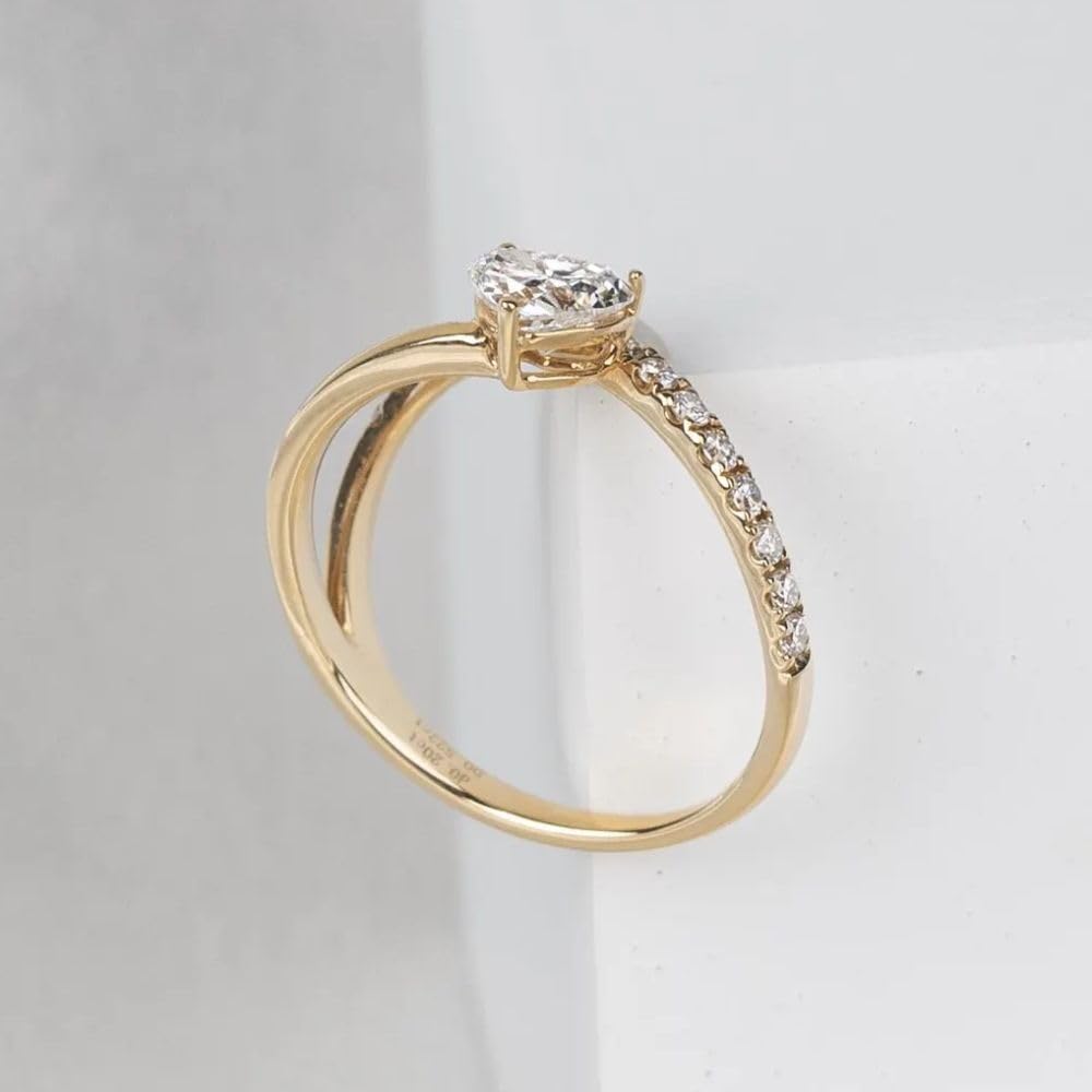 Silvart 1 Ct Heart Diamond Unique Art Deco Vintage Bypass Shank Classic Solitaire Ring For Women 14K Yellow Gold Plated Thin Minimalist Ring 925 Sterling Silver Elegant Anniversary Ring Gift For Her