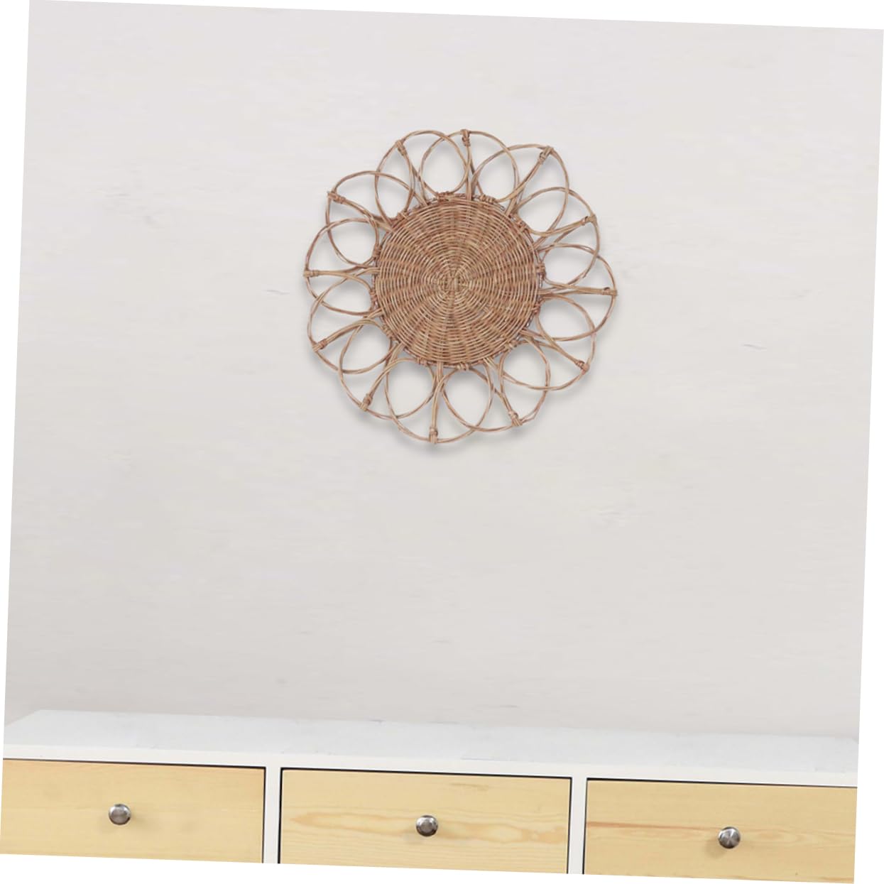 Housoutil Colgante Decorativo de Ratán Tejido a Mano Diseño Floral Delicado para Decoración Práctica de Pared en Sala de Estar y Festividades