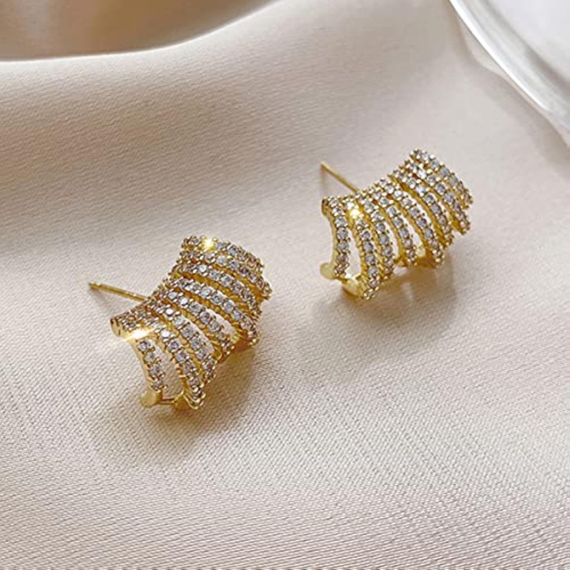 Plated Studded Stud Earrings FMYN-ERG-35828