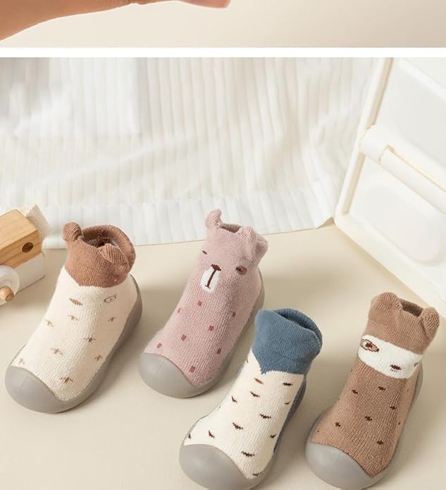 SHRBI Unisex Babies Infant First Walking Toddler Socks with Non-Slip Soft Sole Warm Baby Socks Ankle Boots Cartoon Design Children Shoes 6 518MbL2pzSL