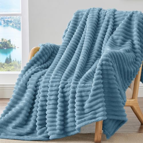 BEDELITE Fleece Blue Throw Blanket for Couch - 300GSM Soft & Warm Fluffy Blue Blanket,...
