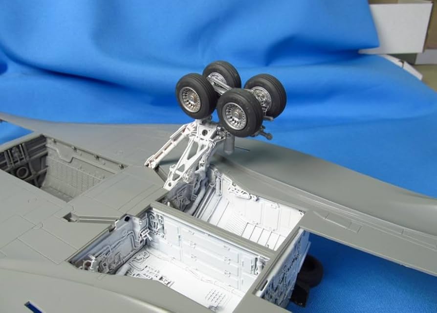 デバステーター イエローウイング  Revell  1/48 61I87dU1drL._UF350,350_QL80_.jpg
