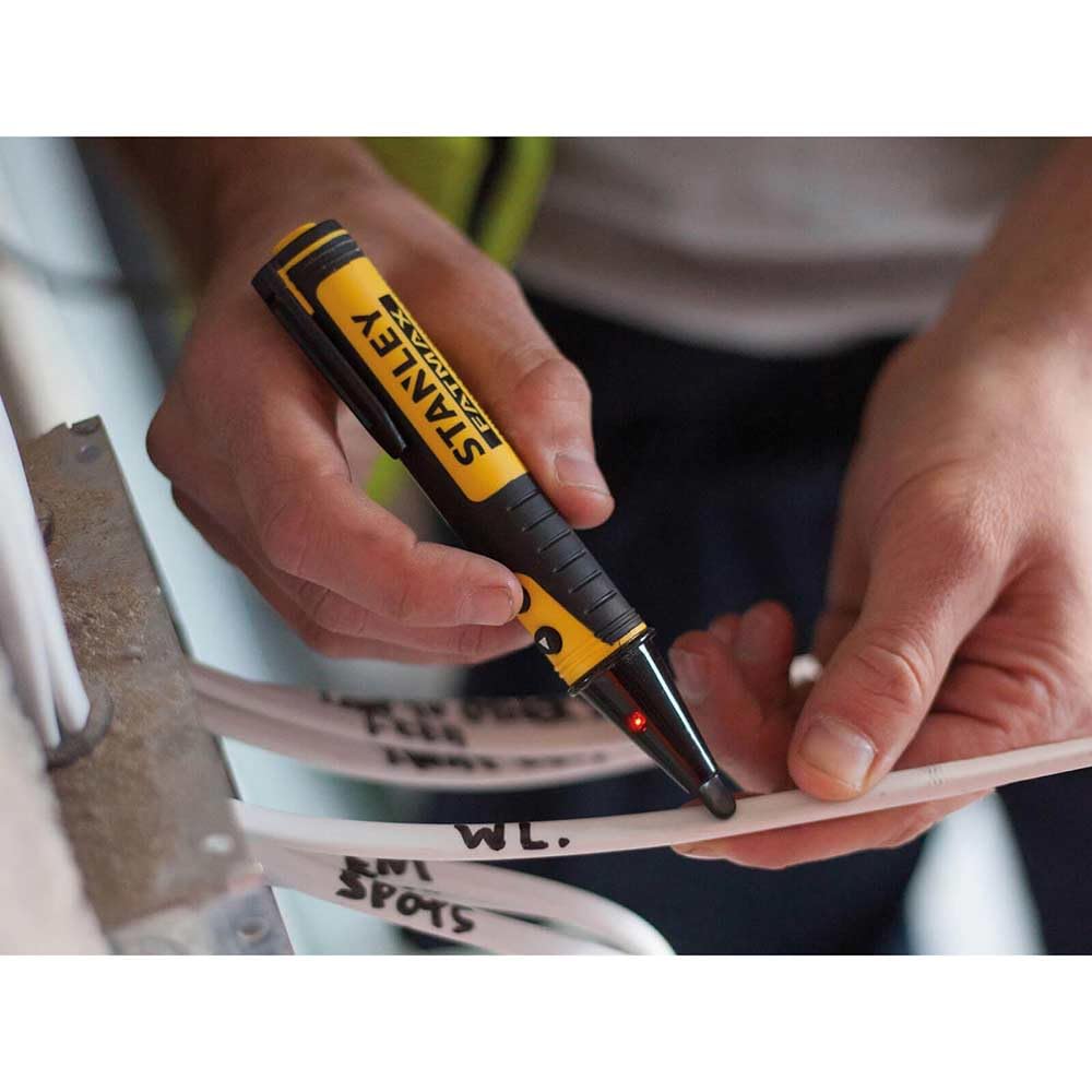 Stanley Fmht82567-0 - Comprobador de voltaje y detector de metal de gama FatMax – Voltaje de 20 a 1000 V
