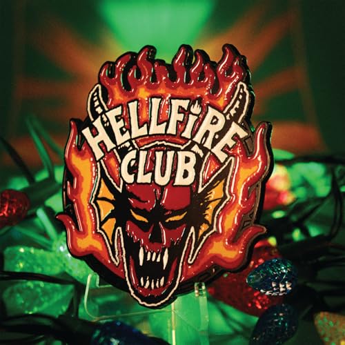 Médaillon Stranger Things Hellfire Club édition limitée en métal gravé - 5