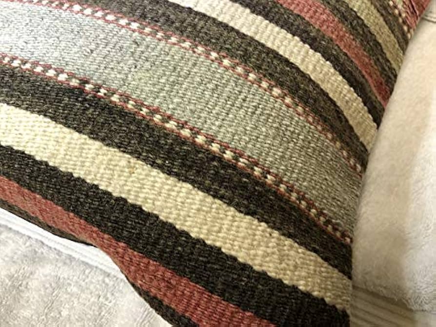 Amazon.co.jp: ウール 手織りキリム オールドキリム クッションカバー Amazon.co.jp: ウール 手織りキリム オールドキリム クッションカバー
