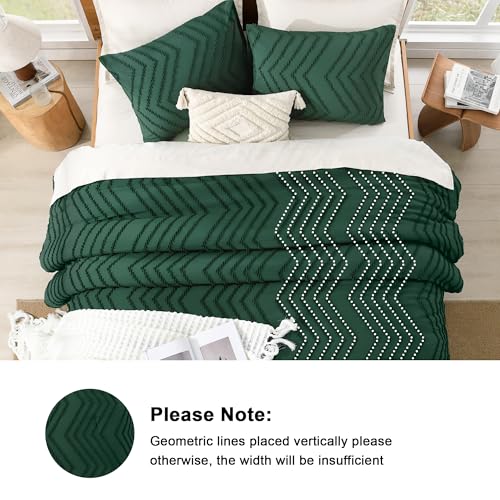 Image of Litanika 3 Pcs Emerald Green Boho Oversized Super King Comforter Set