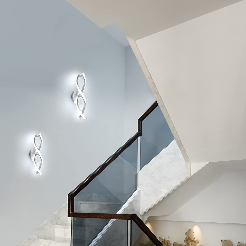 Comely Lámpara de Pared LED 16 W (~1800 lm) – Diseño Curvo Blanco-Plateado 6500 K – Iluminación Interior para Dormitorio, Salón, Pasillo o Escalera