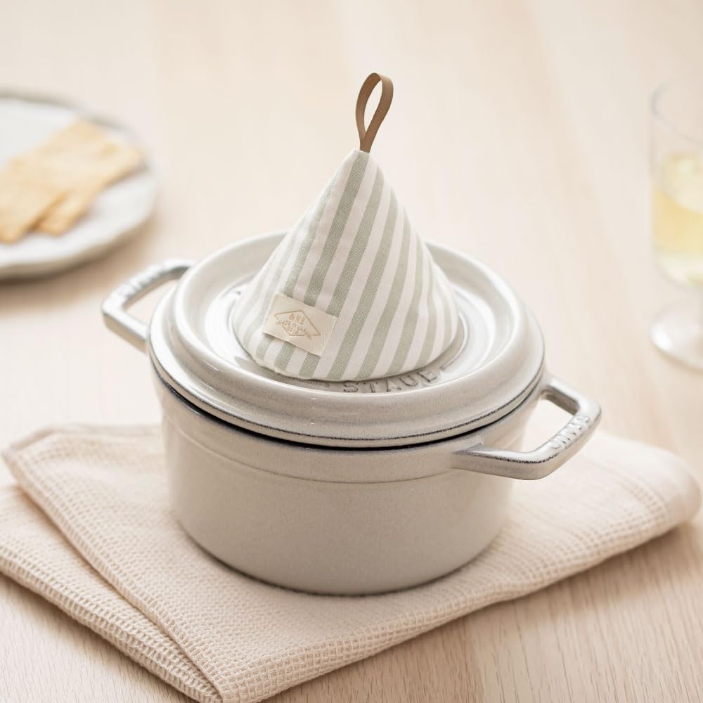 &NE NHK-225-NSGR Triangular Pot Holder, Natural Stripe Green, Pot Mittens, Scandinavian Loop, Hanging, Storage, Kitchen, Miscellaneous Goods, Made in Japan, Fashionable, Cute, Modern Japanese Pattern,