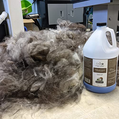 The Coat Handler Undercoat Control Deshedding Hundeshampoo, 1 Gallone - Bekämpft Schuppen, Omega 3 & 6 Reich, Vitamin E, Alle Natürlichen Inhaltsstoffe