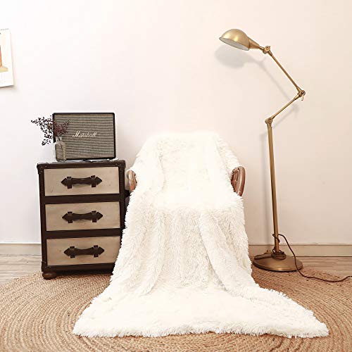 HACHIKITTY Faux Fur Dog Blanket Large, Soft Dog Blanket Large Dogs, Soft Dog Blanket Multiple Use - Image 2