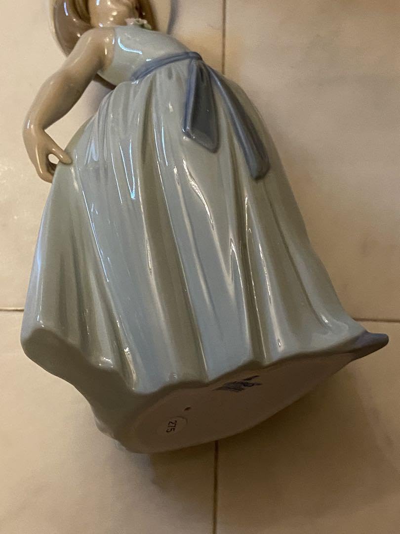 Amazon.co.jp: LLADORO リヤドロ 可愛いロシータ 6275 人形 gy : おもちゃ