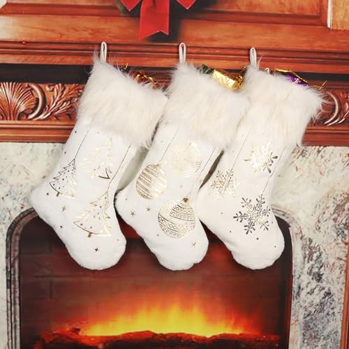 🎄🎅 【Portacalze Natalizie Decorazioni 】 calze di natale da appendere ha un esclusivo motivo a rami color bronzo, combinato con polsini in tessuto di pelliccia di coniglio, una fantastica decorazione natalizia e abbinato a un motivo a rami color bronzo per illuminare le tue vacanze di Natale.