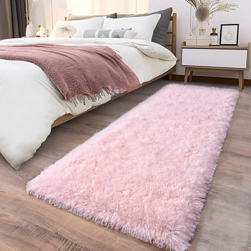 Ailyei Alfombras suaves y peludas para dormitorio de niñas, 2 x 6 pies, color rosa, esponjoso, antideslizante, para pasillos, mesita de noche, dormitorio, alfombra larga y peluda para guardería, sala