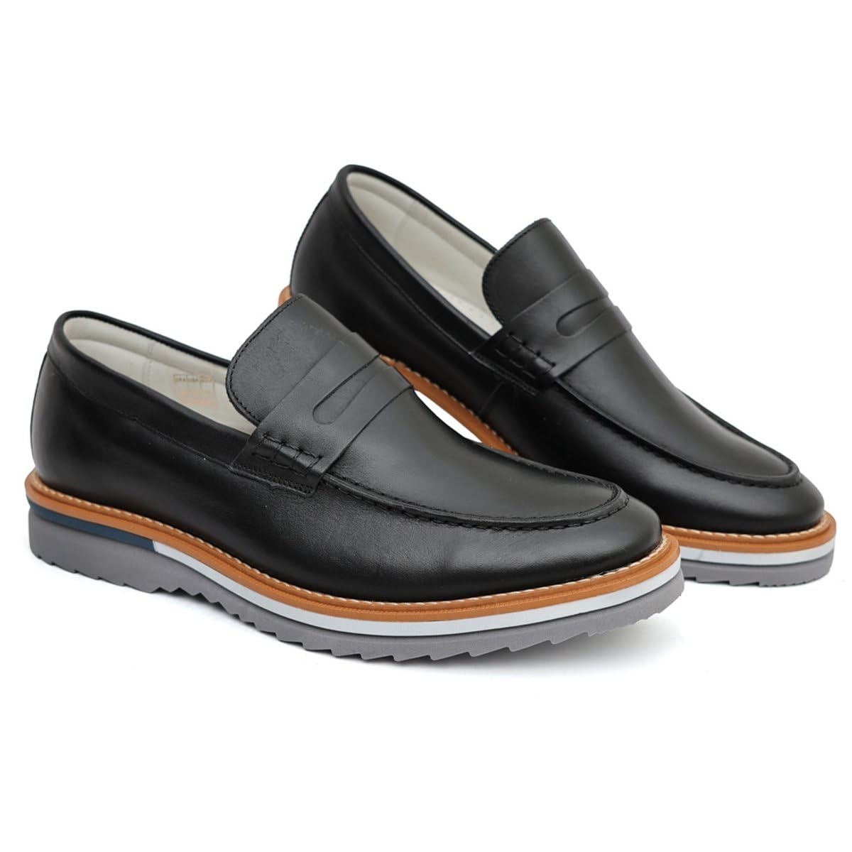 Sapato Mocassim Loafer couro Legítimo Artesanal em promoção! Veja a oferta e mais achadinhos de Sapatos 2 Hoje é o melhor dia para comprar Sapato Mocassim Loafer couro Legítimo Artesanal com aquele preço maroto! Promoção! Aproveite a oferta! 2