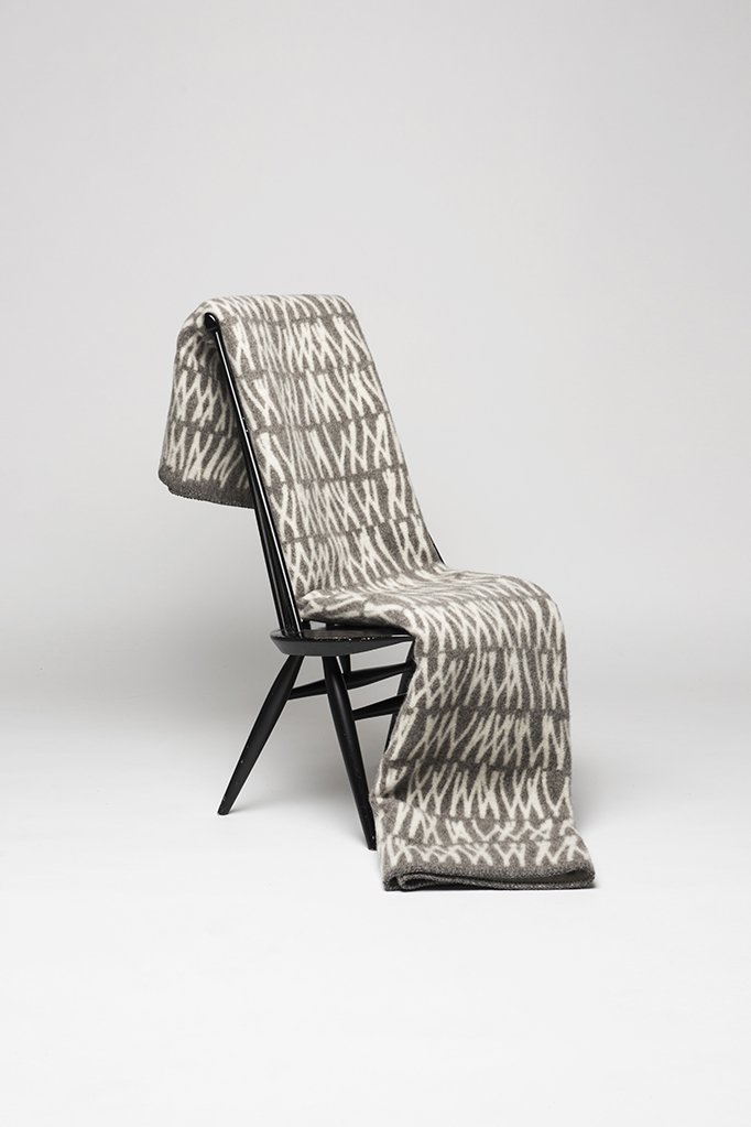 Amazon｜Roros Tweed Designer 100%ノルウェー産ウール スロー
