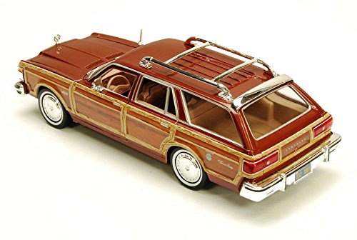 Modelo 1979 Chrysler Lebaron Town & Country Wagon 1:24 miniatura 5