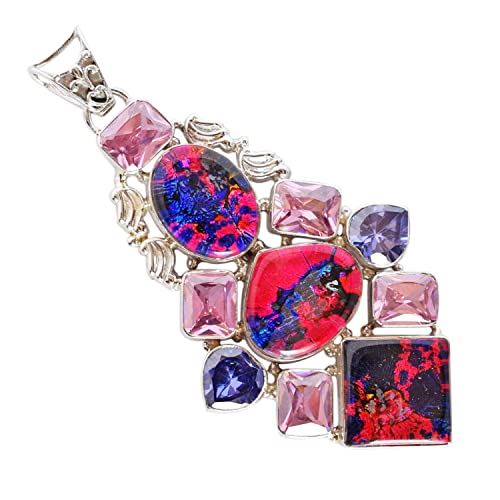 Collier verre dichroïque et quartz rose, le bijou idéal pour illuminer vos tenues