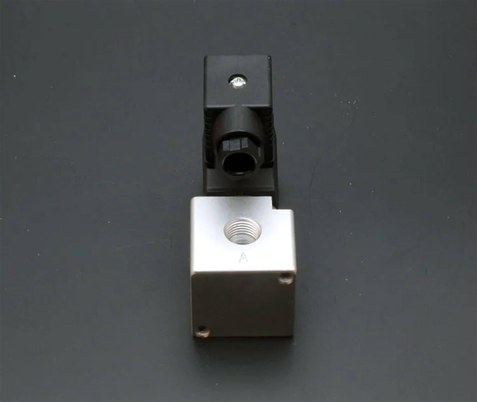 Pneumatyczny zawór elektromagnetyczny zaworu regulacji podciśnienia podciśnienia 3V308NC-DC24/3V2/06/normalnie zamknięty 3V308N (3V308NCB) (3V206NOA)