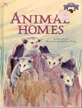 Paperback Animal Homes (Color Plus) Book