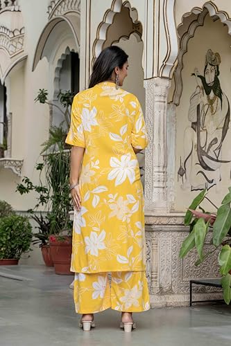Image of Women's Floral Print Rayon Kurta Palazzo, Round Neck Half Sleeve, Regular Fit, Ethnic Casual Wear