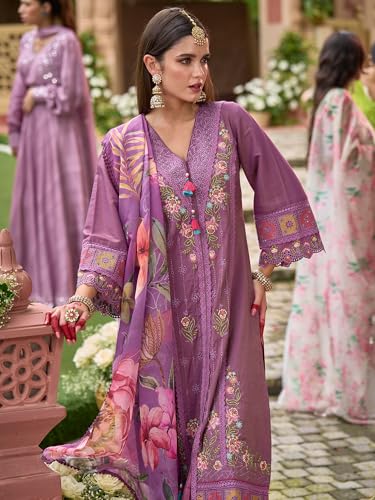 Image of INDO ERA Women's Off White Silk Blend Embroidered Straight Kurta Pant And Dupatta Set (IEOUT6962)