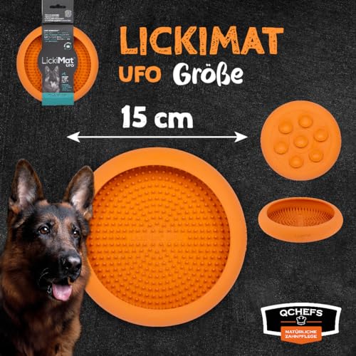 QCHEFS ZAHNPUTZFLOCKEN & Schleckmatte UFO nach dem Hundefutter und als Hundezubehör zur Beruhigung beim Duschen und zur Zahnpflege Mundgeruch-Zahnfleischentzündung und Zahnstein Weg