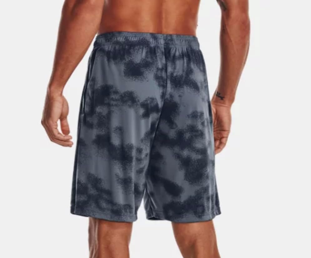 Under Armour Men's UA Tech Printed Loose Fit 10" Shorts Small - Image 2