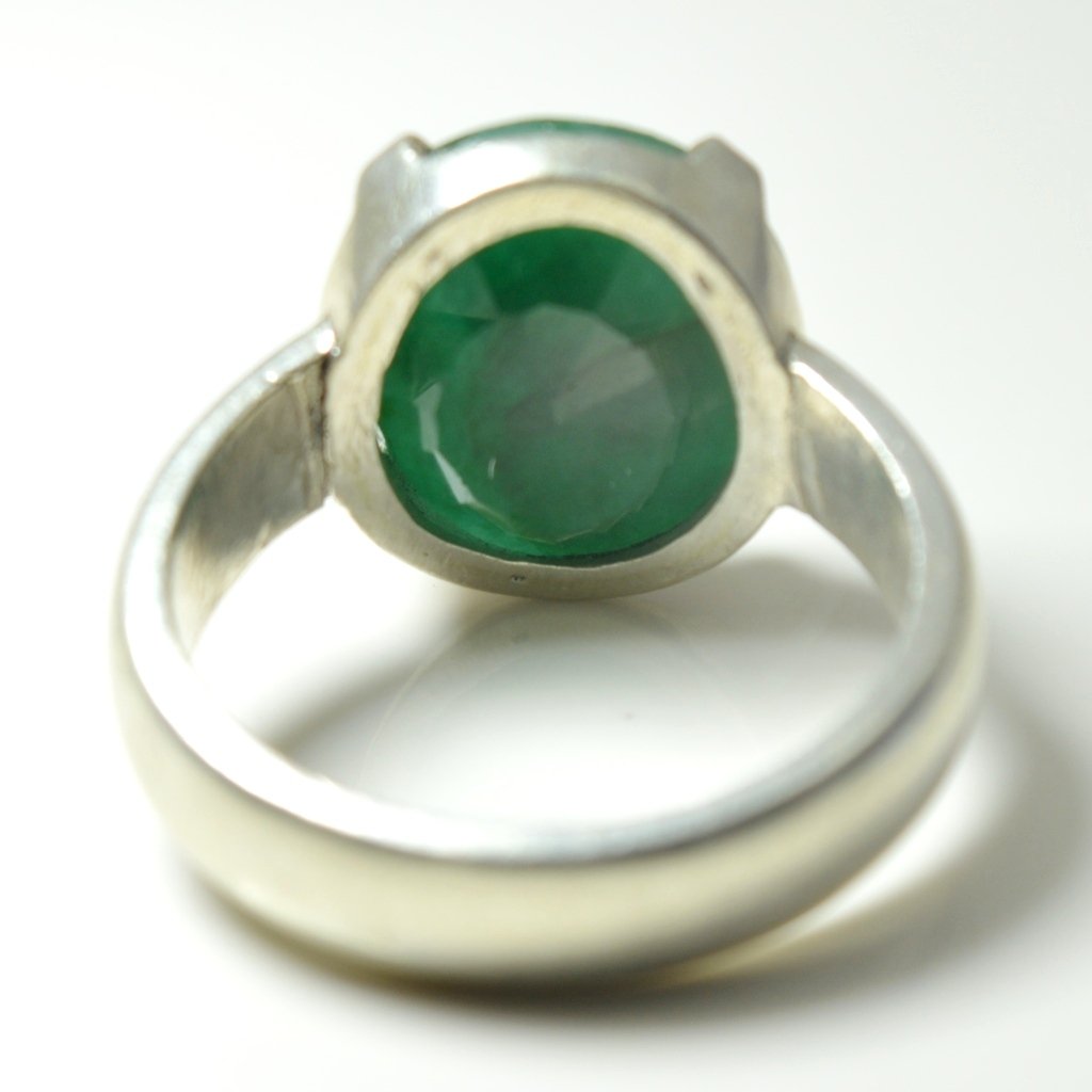 55Carat Unisex NA plata de ley talla ovalada verde esmeralda