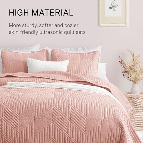 Exclusivo Mezcla Ultrasonic Twin Quilt Bedding Set, Lightweight Blush Pink Bedspreads Soft Modern Geometric Coverlet Set for All Seasons (1 Quilt and 1 Pillow Sham)