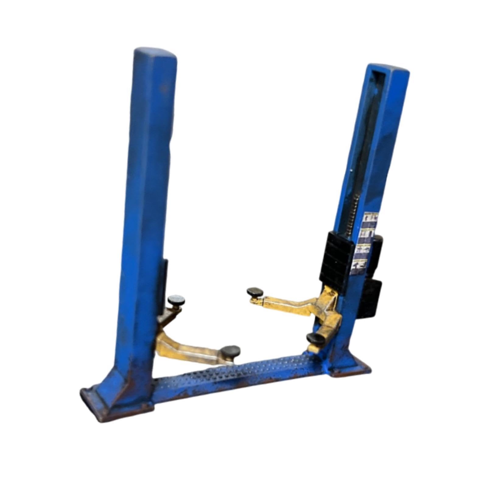 Automobile Lift Model Mini Ascensore per Auto Attrezzatura Officina Riparazione Decorazione Scenica Realizzato in PP Adatto per Appassionati di Dioram, Aspetto Rustico Blu