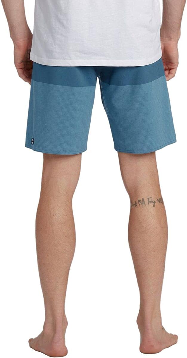 Billabong メンズ スタンダード 4ウェイ パフォーマンス ストレッチ トリボン プロ ボードショーツ、19インチ アウトシ