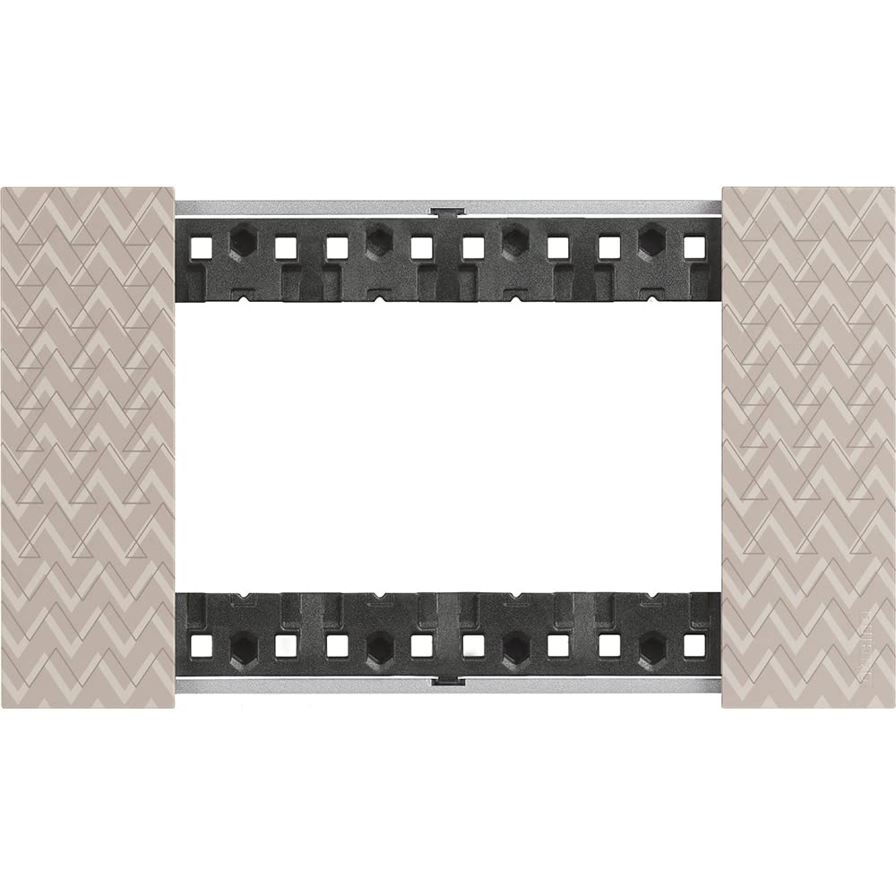 Plaque 4 modules Living Now pour sublimer l'ambiance du salon