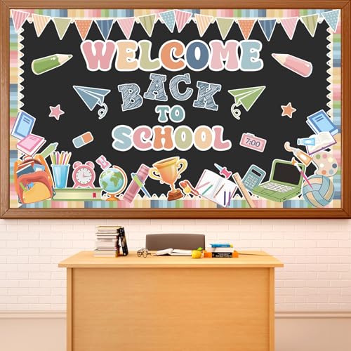 Tableau d'affichage bohème pour rompre la monotonie d'une salle de classe primaire