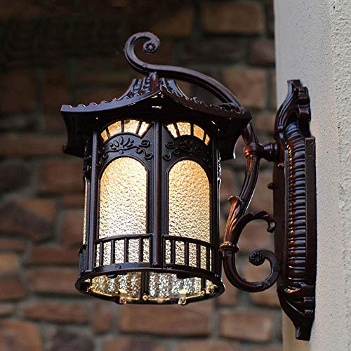 Lampes murales extérieures E27 pour sécuriser un escalier de jardin de nuit