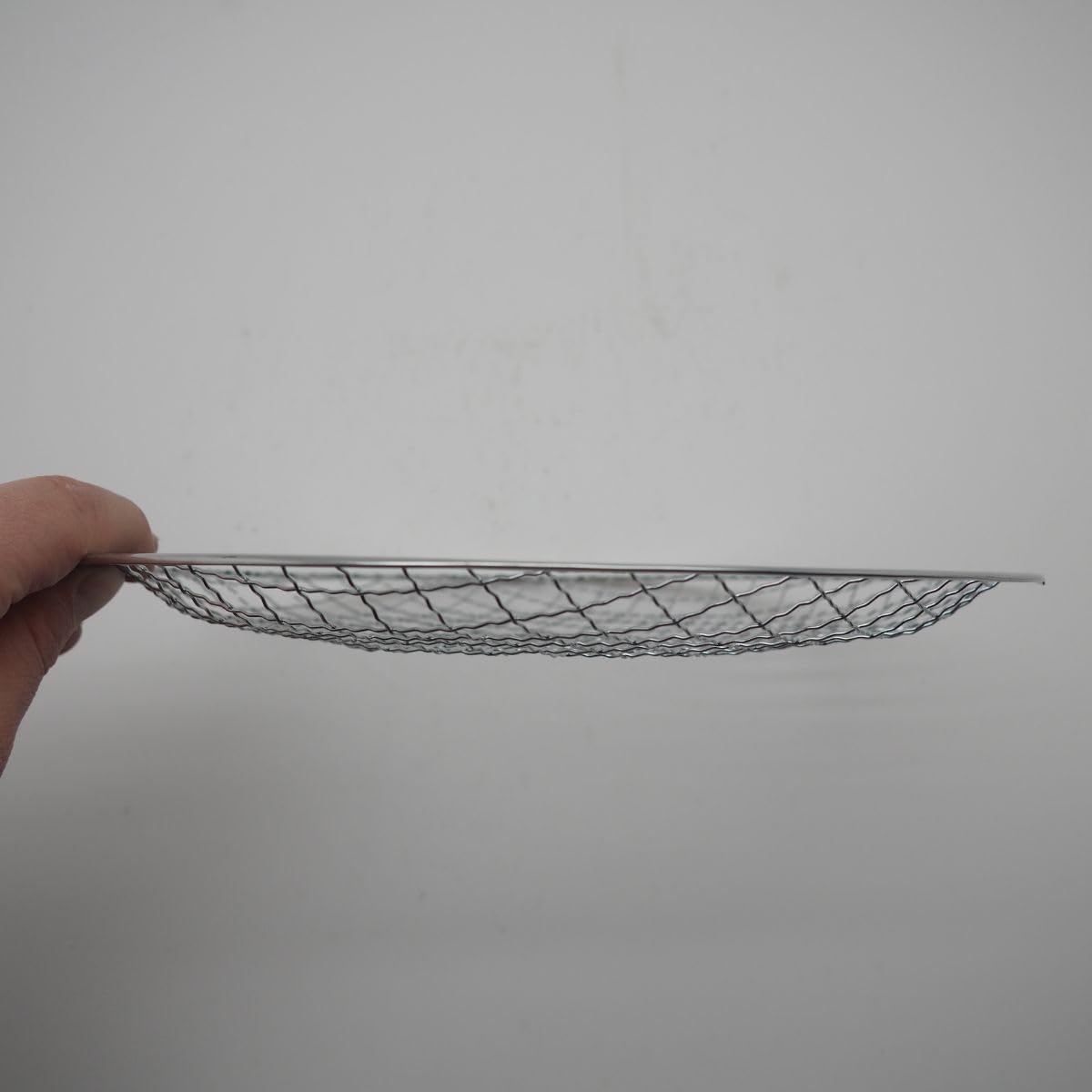 Amazon.co.jp: 使い捨て焼き網 ドーム型28cm 丸網 (20枚) : スポーツ