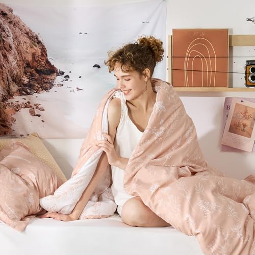 Image of Bedsure Twin /Twin XL Comforter Set - Blush Pink Bed Set, 2 Pieces Cute Floral Bedding, 1 Soft Reversible Botanical Flowers Comforter and 1 Pillow Sham