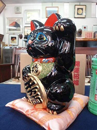 布団付♪新品！高さ26cm♪常滑焼 招き猫 黒猫 厄除け 貯金箱　/特大白あり Amazon.co.jp: 布団付き！高さ26cm国産 常滑焼 招き猫 黒猫 厄除け