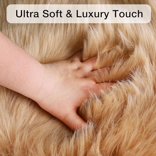 JXLOULAN Faux Lammfell Schaffell Fell Teppich Hellbraun 50x80 cm, Flauschiger Teppich Wohnzimmer Deko Longhair Weicher für Stühle Sofa Schlafzimmer Kinderzimmer