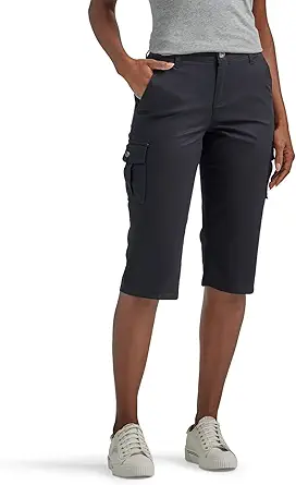 Lee Women's Petite Flex-to-go Mid-Rise 15" Cargo Skimmer Capri Pant