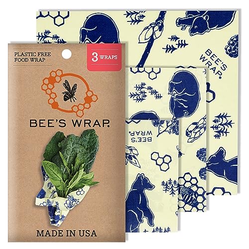 Bee's Wrap Reusable Beeswax Food Wraps Made in the USA, Eco Friendly Beeswax Food Wrap, Sustainable Food Storage Containers, Organic Cotton Food Wraps, Assorted 3 Pack (S, M, L), Bees + Bears Pattern