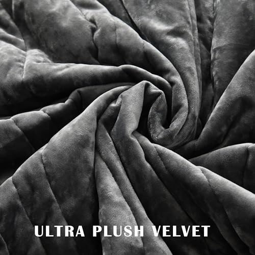 Image of Velvet Oversized King Quilt Set, Grey Bedding Set California King Comforter Set (118 inch*118 inch) with 2 Pillow Shams, Luxurious Quilt Set,All-Season 3 Pieces