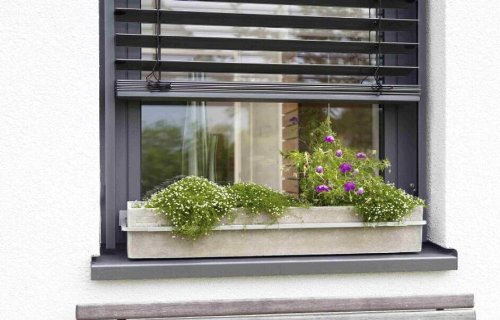 Unbekannt Balkonkasten Blumenkasten Halter verstellbar 74 bis 110cm...