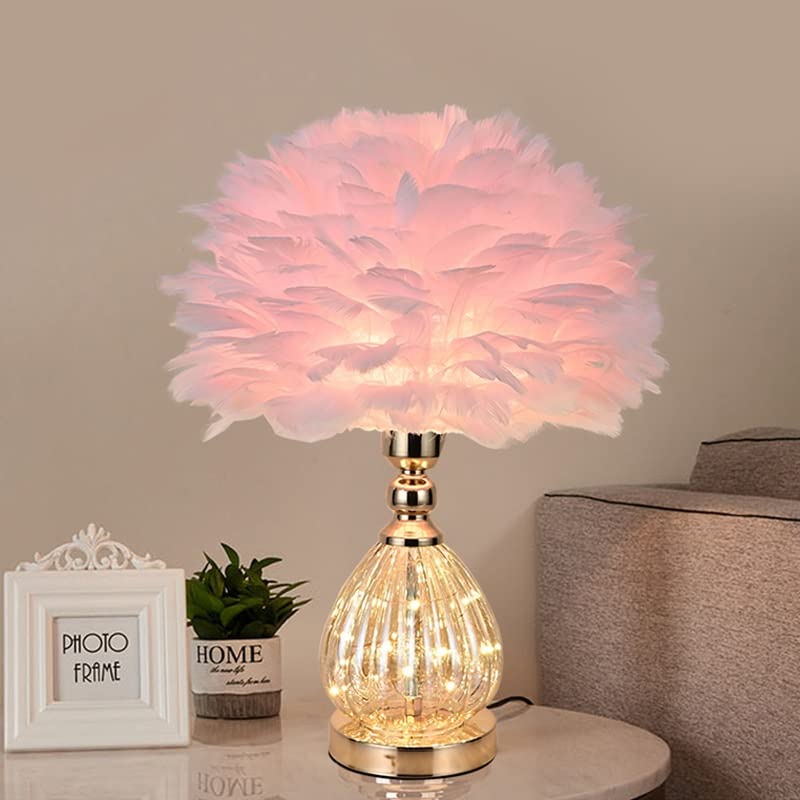 Veilleuse en plumes avec éclairage d'ambiance doux pour déco de mariage