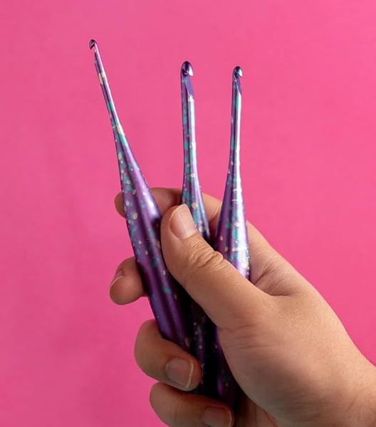 Furls Crochet Hook, Limited Edition Afterparty Streamline Metal, Ergonomic Handle Crochet Hooks 7" (Matte, H - 5.00MM) - 3