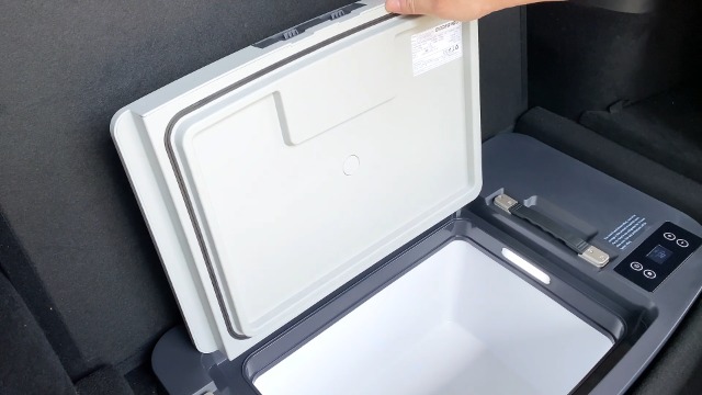 最終価格 TITA 車載冷蔵庫 冷凍庫40L テスラ モデルYトランク床下モデル 最終価格 TITA 車載冷蔵庫 冷凍庫40L テスラ モデルYトランク床下