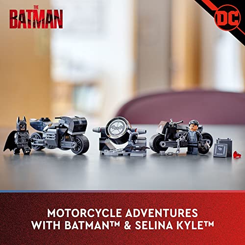 LEGO DC Batman: Batman & Selina Kyle Motorcycle Pursuit 76179 Building Kit; Cool Super-Hero Toy for Kids Aged 6+ (149 Pieces) - Immagine 1