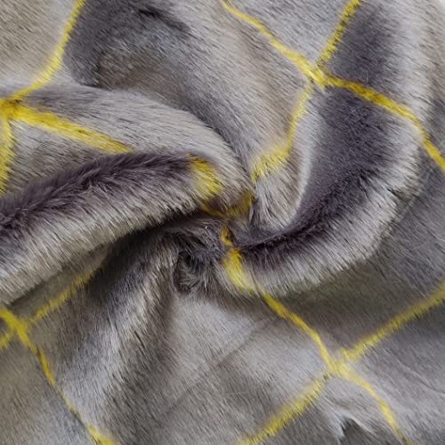 Tissu en fausse fourrure de luxe gris pour coudre un plaid de salon cocooning